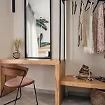 Bella Vista Building A - 100m From Solomos Square, By Zantewize 아파트 자킨토스 타운